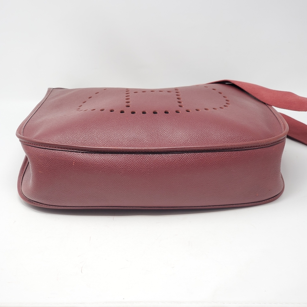 Auth Hermes EveIyne GM Reds Veau epson Crossbody - Picture 6 of 15
